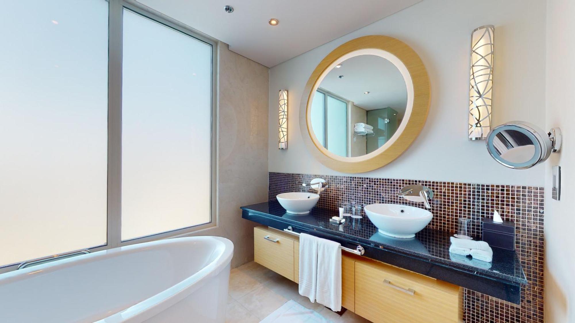 Marriott Executive Apartments Al Jaddaf, Дубай Номер фото Bathroom