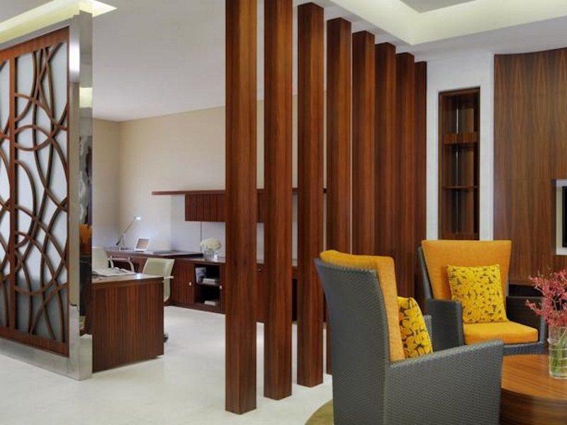 Marriott Executive Apartments Al Jaddaf, Дубай Экстерьер фото A room divider